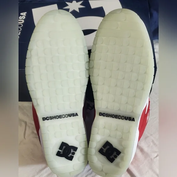 DC JS 1 Shanahan Pro, New In Original Box!! Mens 10.5 - Picture 8 of 9